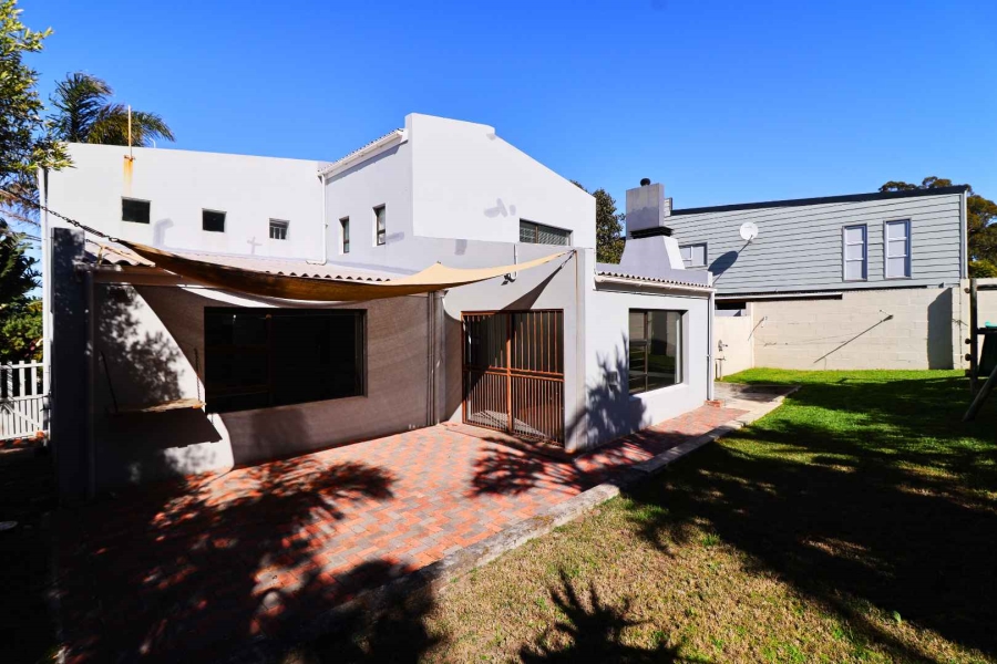 4 Bedroom Property for Sale in Onrus Western Cape